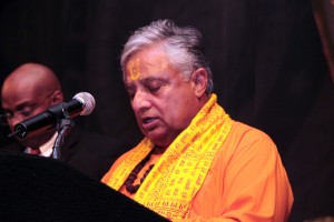 Rajan Zed reading an invocation